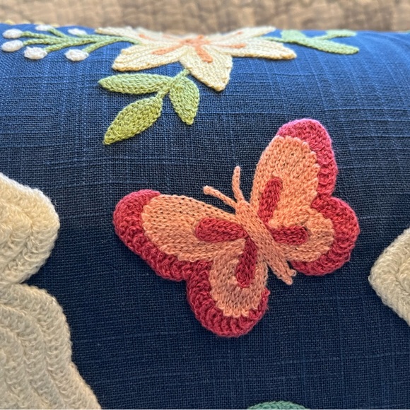 NWT Spring Gatherings Embroidered Pillow - Picture 7 of 13